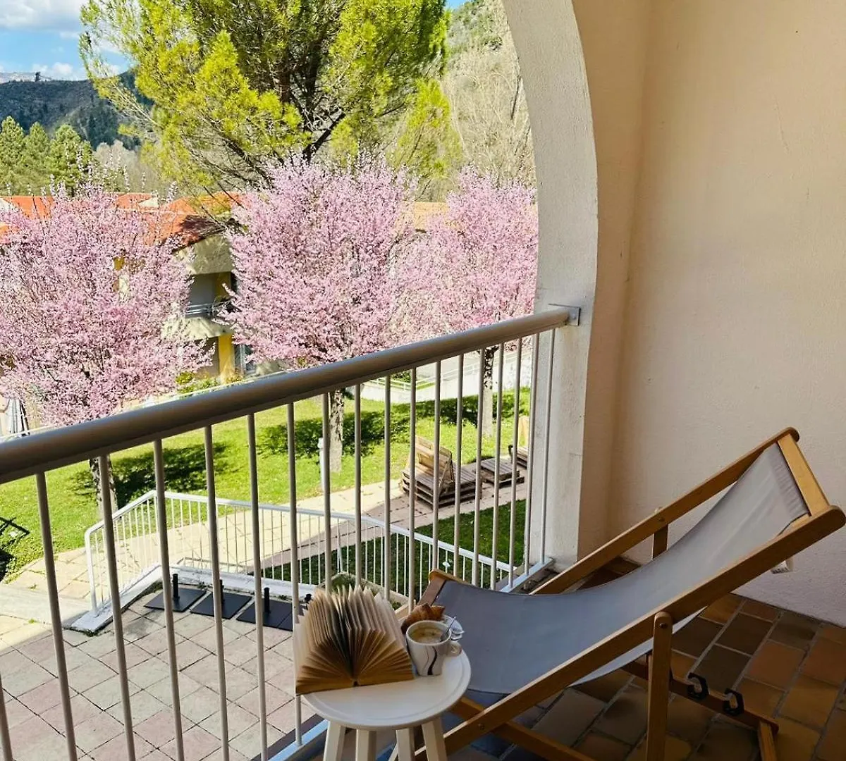 Hotel Le Refuge Des Sources Digne-les-Bains 3*,  Frankrig